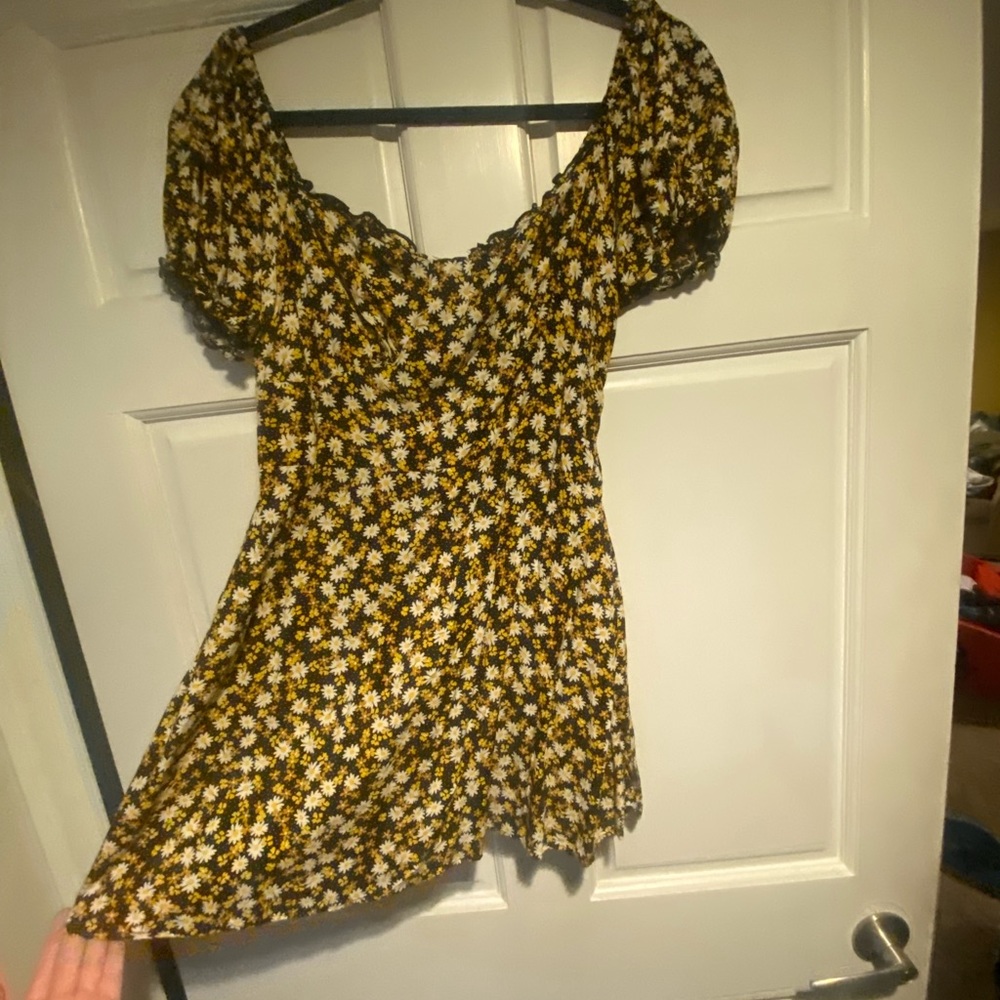 Daisy mid thigh dress size XL